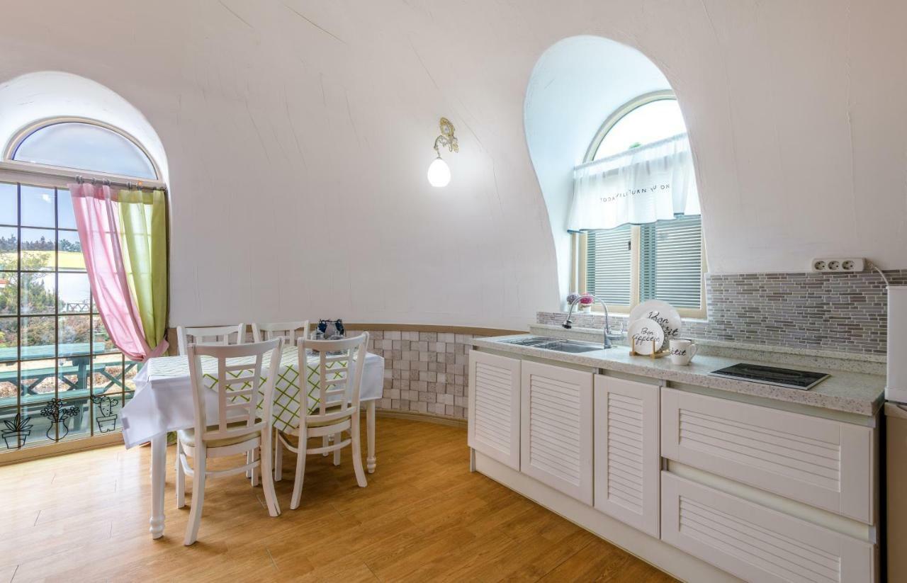 Domgrami Pension Seogwipo Bagian luar foto