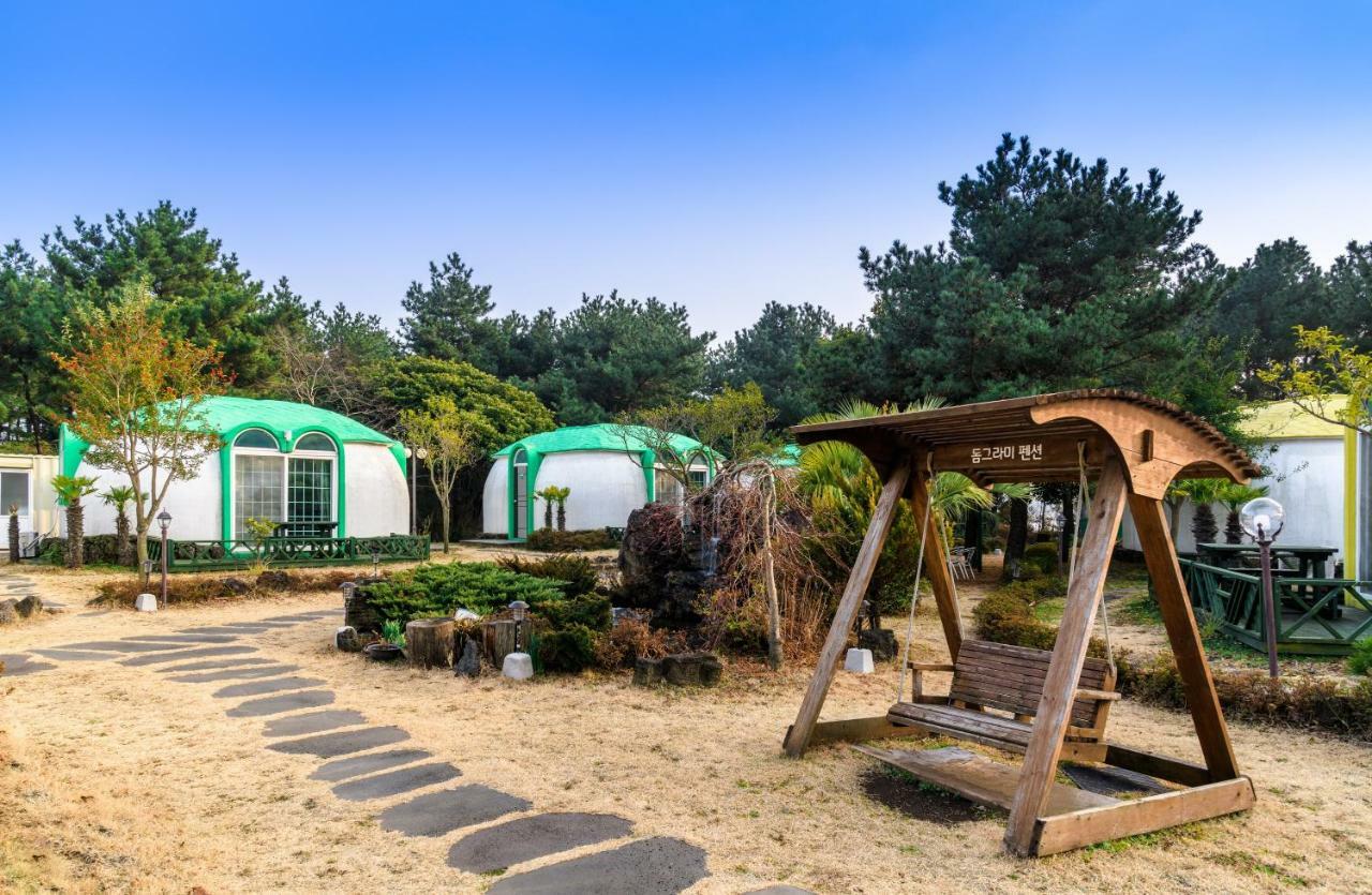 Domgrami Pension Seogwipo Bagian luar foto