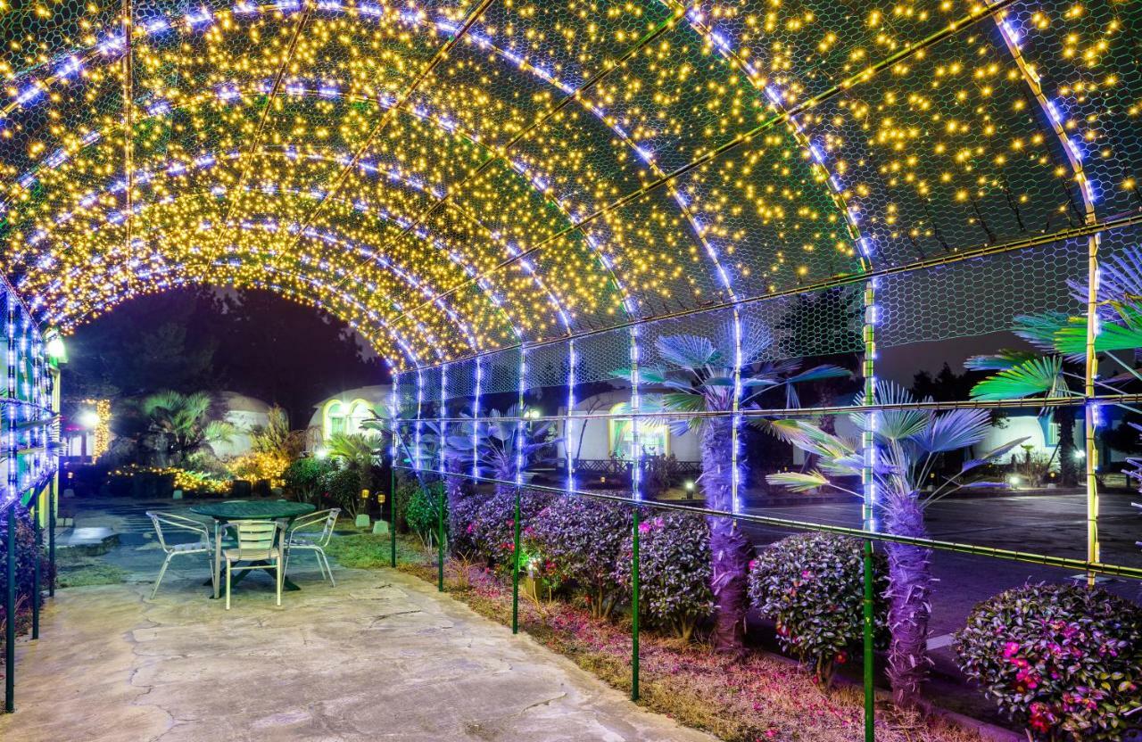 Domgrami Pension Seogwipo Bagian luar foto