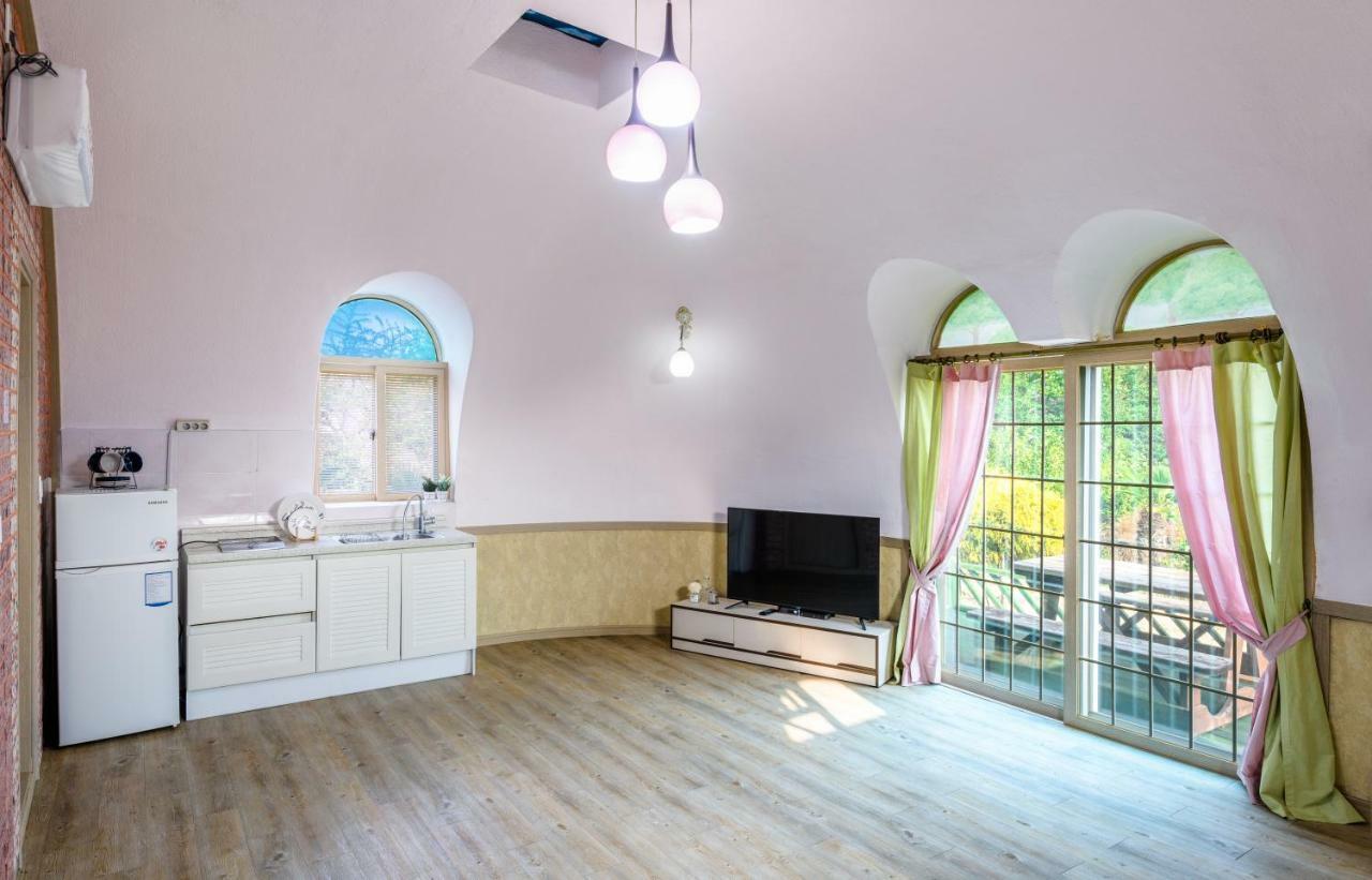 Domgrami Pension Seogwipo Bagian luar foto